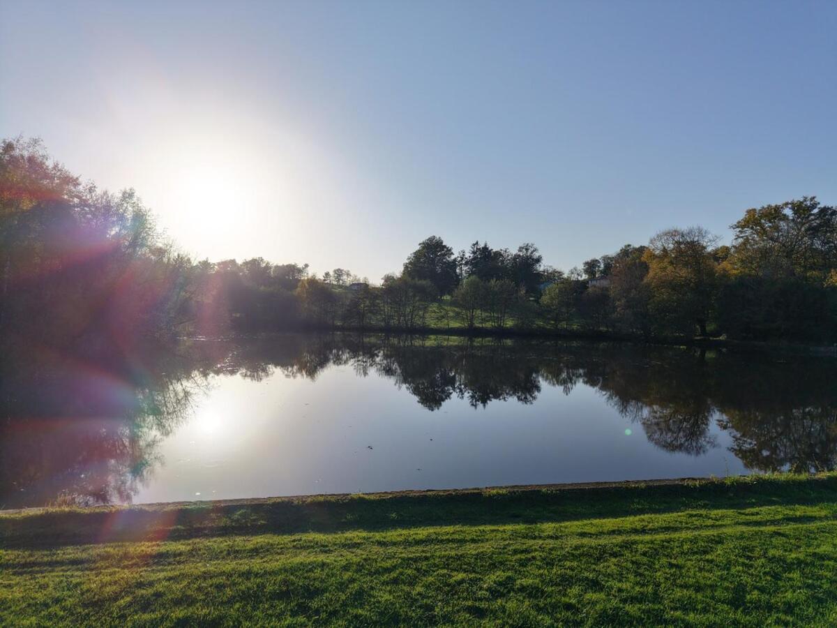 Le Vert Logis - Lac & Parc Prives Vicq-Sur-Breuilh 外观 照片